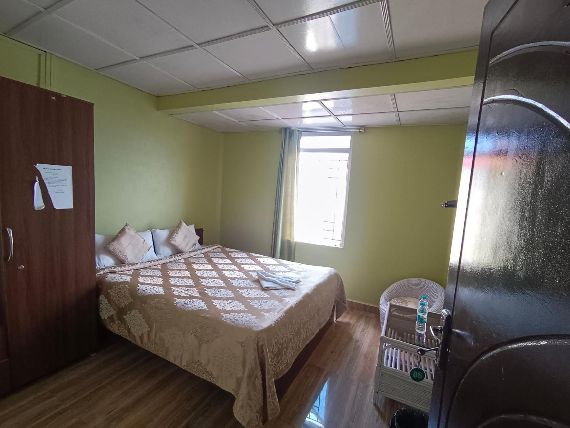 Serene Resort Cserrapundzsi Kültér fotó