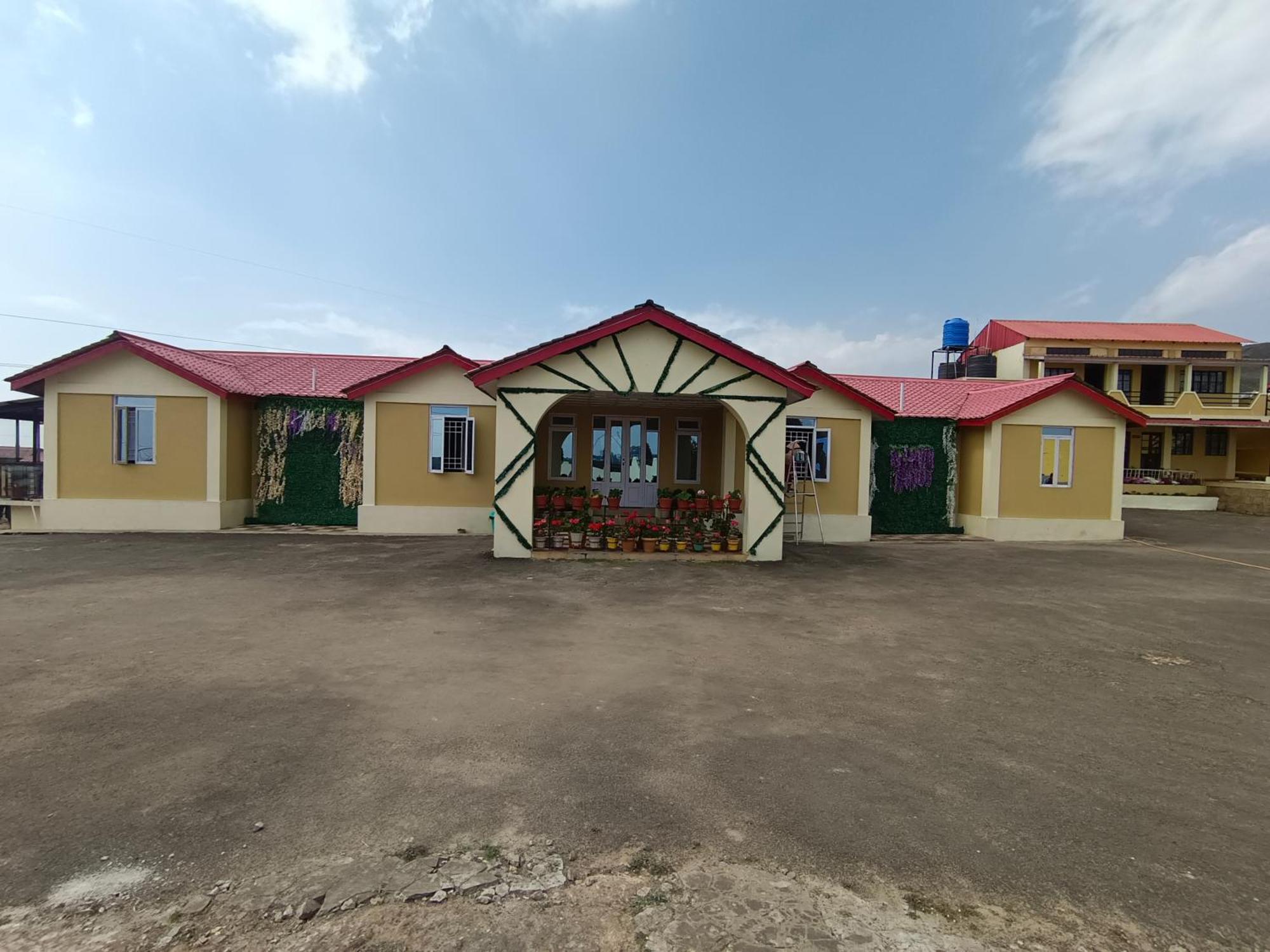 Serene Resort Cserrapundzsi Kültér fotó