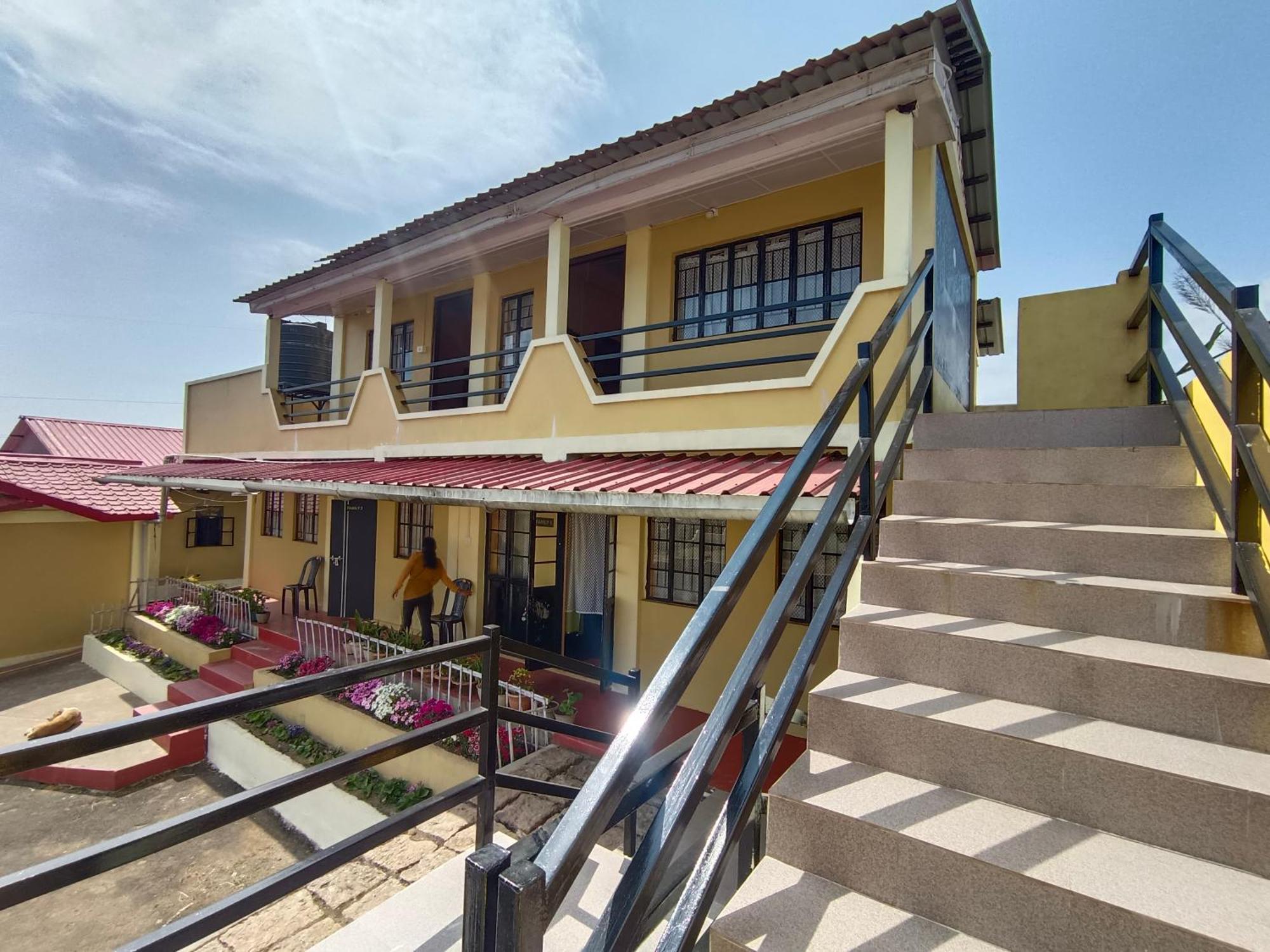Serene Resort Cserrapundzsi Kültér fotó