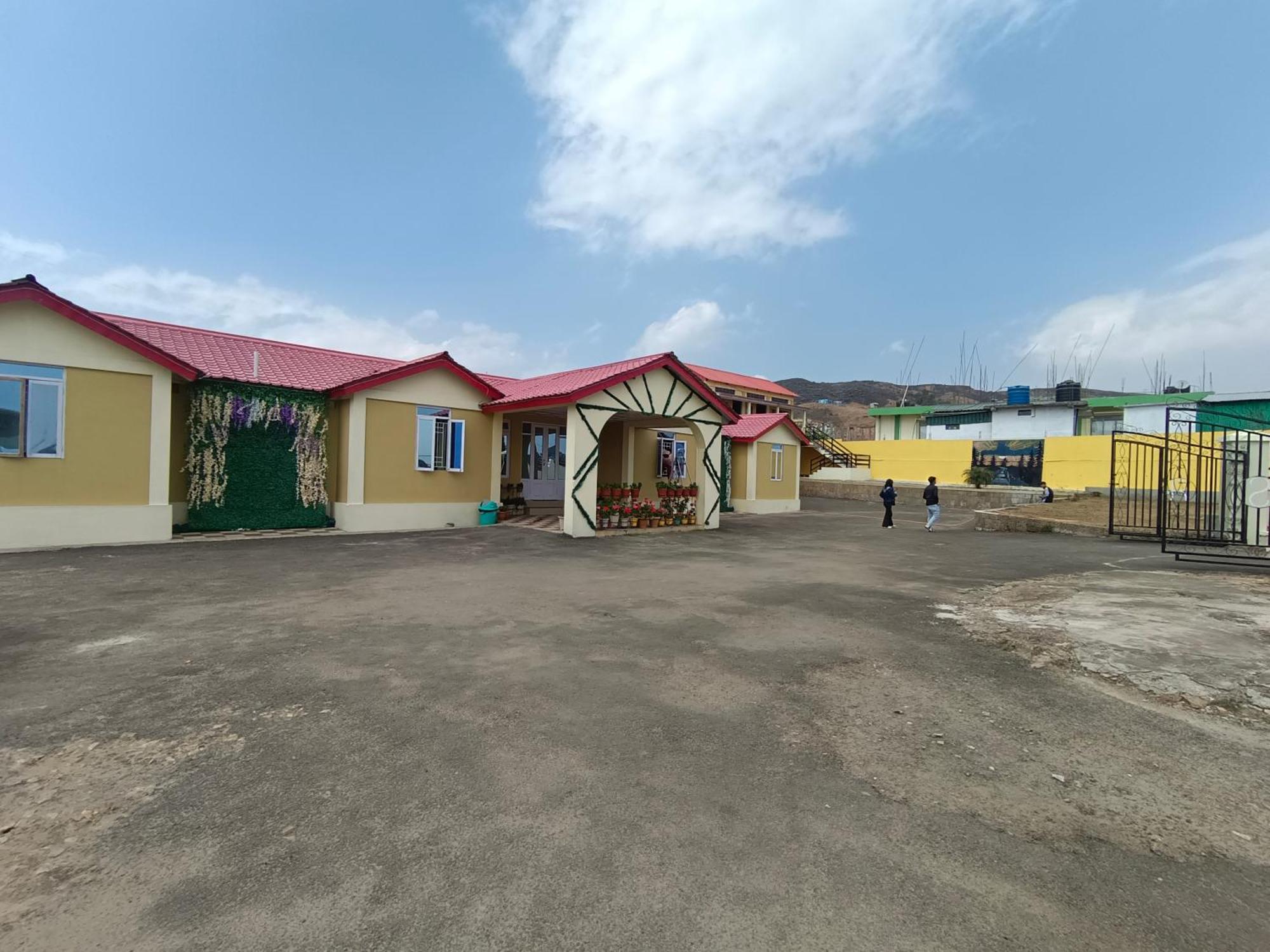 Serene Resort Cserrapundzsi Kültér fotó