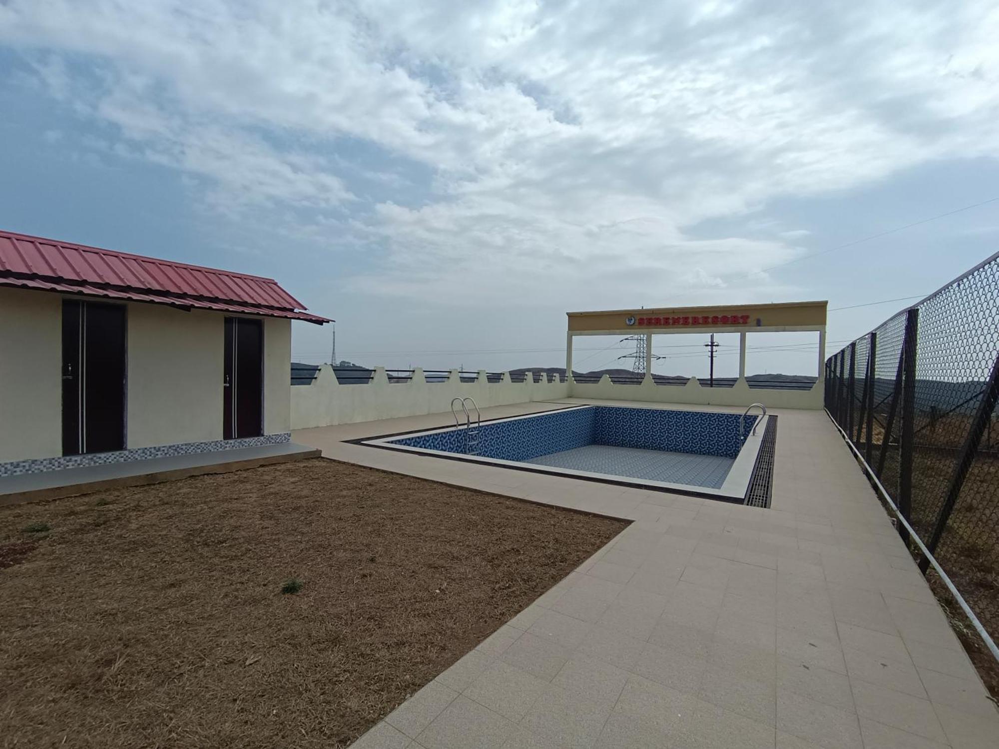 Serene Resort Cserrapundzsi Kültér fotó